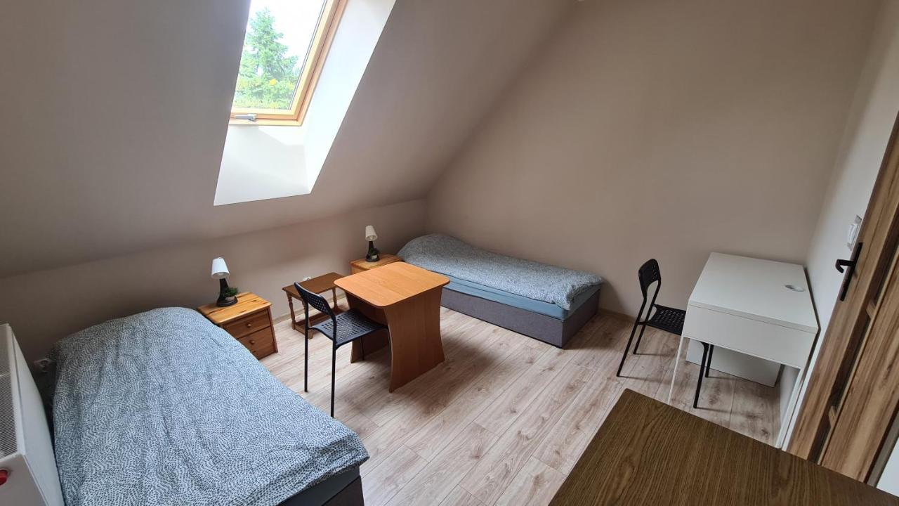 W20 Hostel Goledzinow Extérieur photo