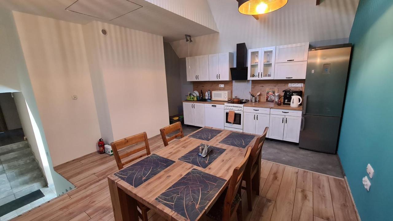 W20 Hostel Goledzinow Extérieur photo