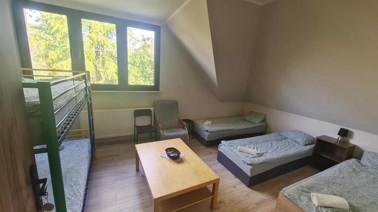W20 Hostel Goledzinow Extérieur photo